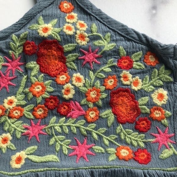 Sim & Sam Floral Embroidered Flowy Dusty Blue Boho Tank Top Size Medium - Picture 5 of 9